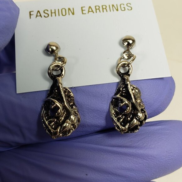 Women's Stunning Polished Silver tone & Black Drop Dangle Earrings, 1-inch - Picture 6 of 8